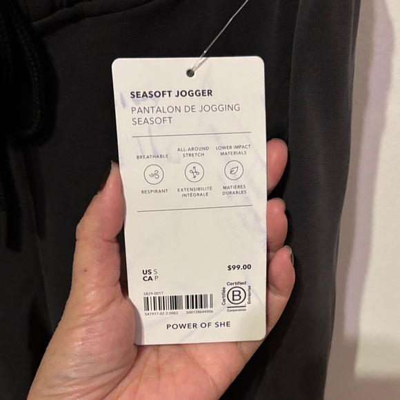 Women Athleta Black Jogger Pants - Picture 5 of 8